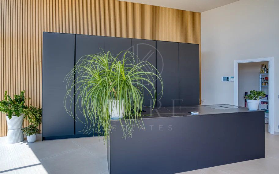 Outstanding, five bedroom Villa located in Altos de Los Monteros with panoramic sea views