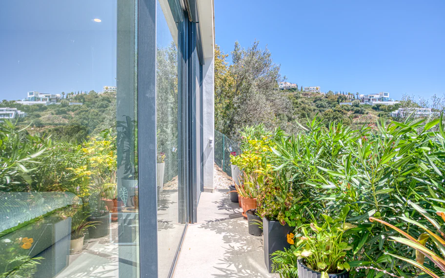 Outstanding, five bedroom Villa located in Altos de Los Monteros with panoramic sea views