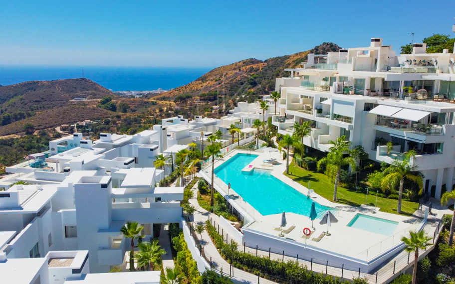 Beautiful two bedroom, south east facing apartment located in the exclusive Urbanisation Palo Alto