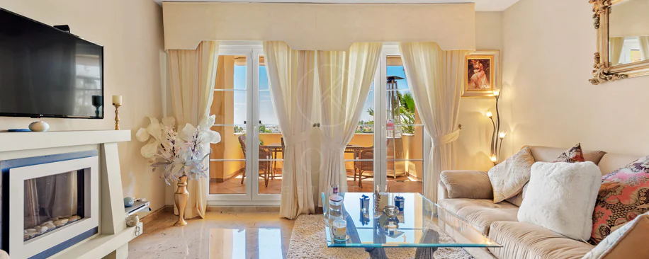 Apartament cu vedere la mare, Cumbres del Rodeo, Nueva Andalucía