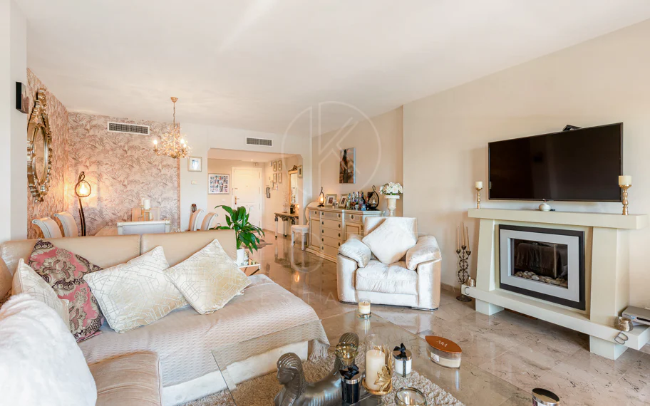 Sea View Apartment, Cumbres del Rodeo, Nueva Andalucía