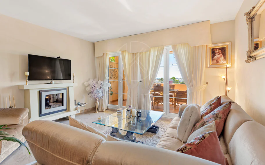 Sea View Apartment, Cumbres del Rodeo, Nueva Andalucía