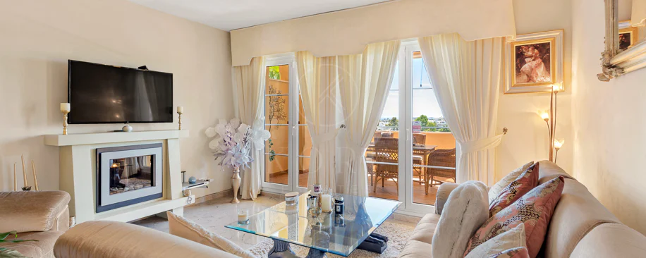 Apartament cu vedere la mare, Cumbres del Rodeo, Nueva Andalucía