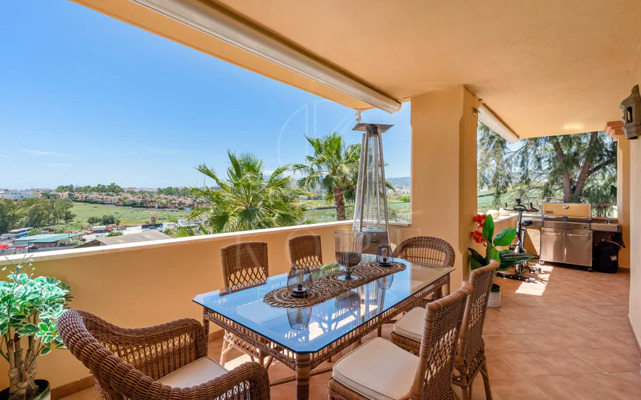 Sea View Apartment, Cumbres del Rodeo, Nueva Andalucía