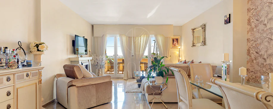 Apartament cu vedere la mare, Cumbres del Rodeo, Nueva Andalucía