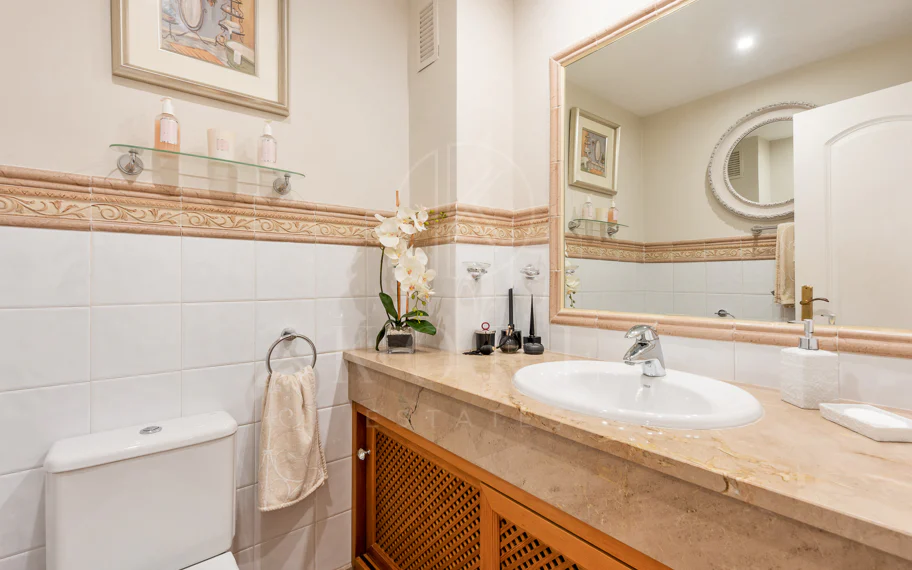 Sea View Apartment, Cumbres del Rodeo, Nueva Andalucía