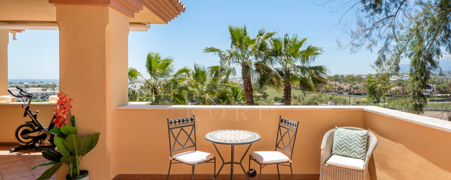 Apartament cu vedere la mare, Cumbres del Rodeo, Nueva Andalucía