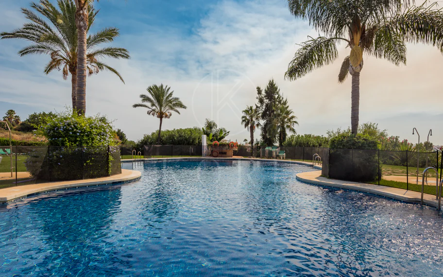 Sea View Apartment, Cumbres del Rodeo, Nueva Andalucía