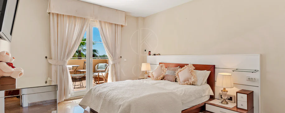 Apartament cu vedere la mare, Cumbres del Rodeo, Nueva Andalucía