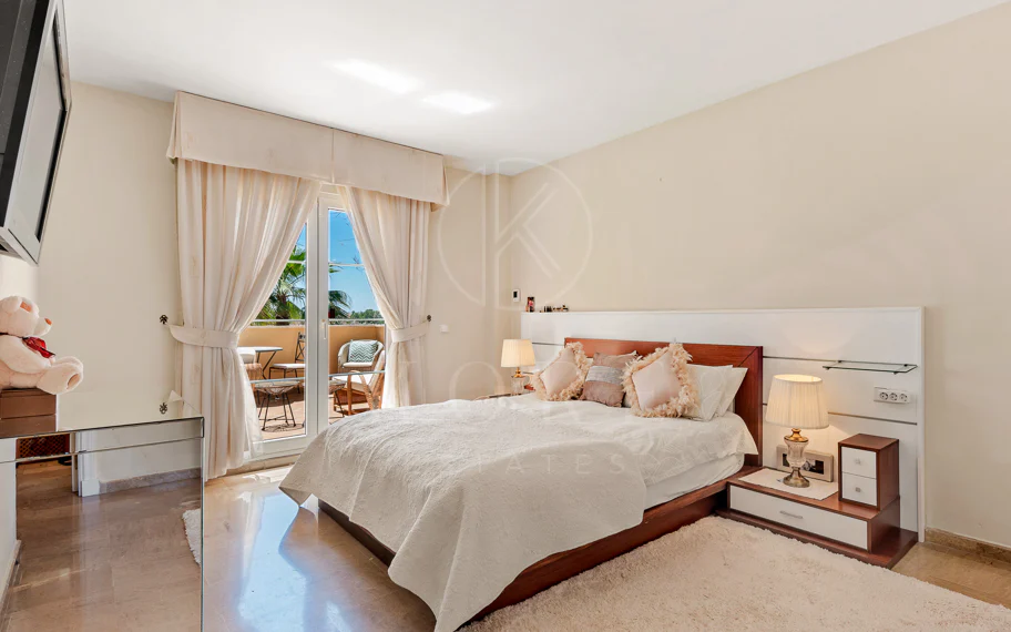 Sea View Apartment, Cumbres del Rodeo, Nueva Andalucía