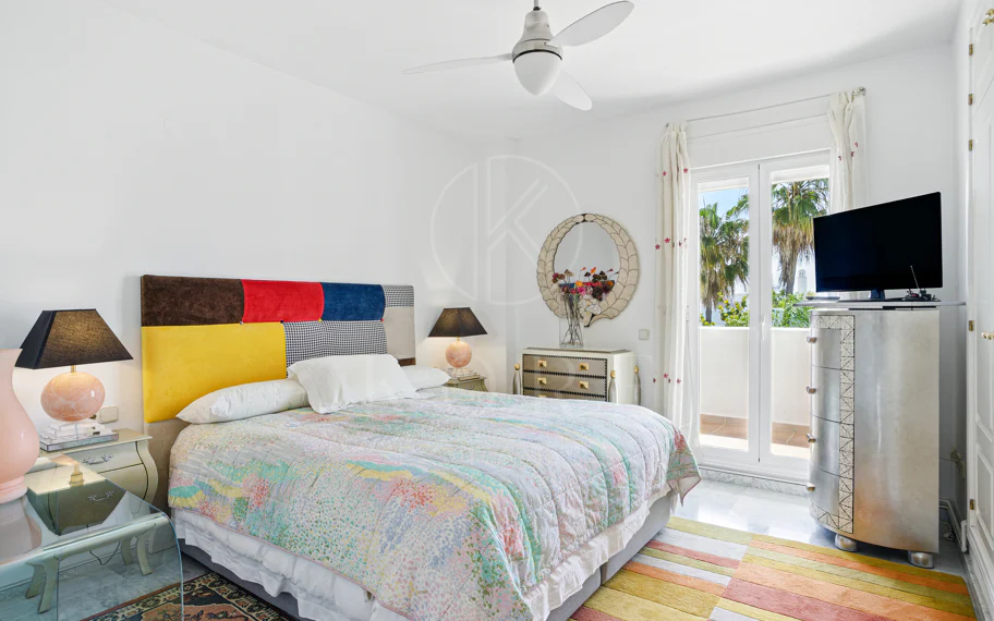 Impressive three bedroom, south facing duplex penthouse in the well-known and gated community Marbella Real