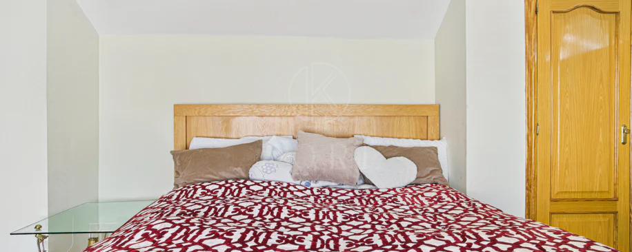 Spacious four-bedroom, duplex penthouse in the Los Pinos de Aloha complex, Nueva Andalucía, Marbella