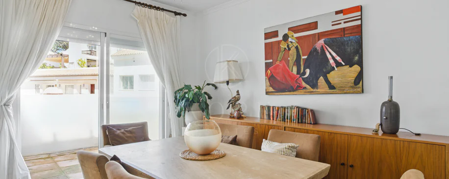 Spacious four-bedroom, duplex penthouse in the Los Pinos de Aloha complex, Nueva Andalucía, Marbella