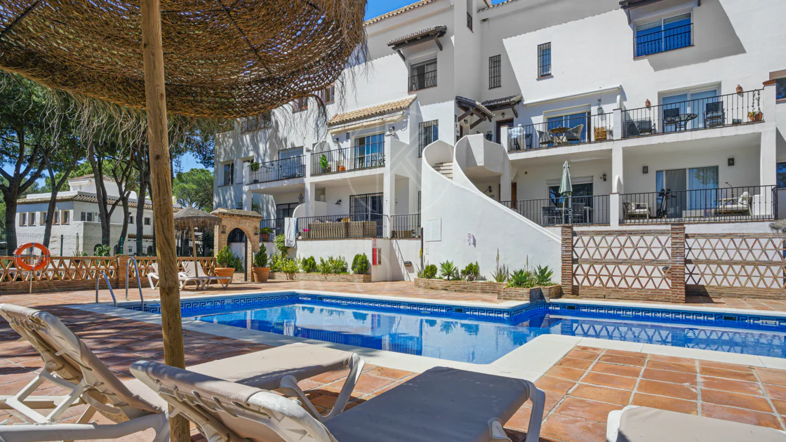 Spacious four-bedroom, duplex penthouse in the Los Pinos de Aloha complex, Nueva Andalucía, Marbella