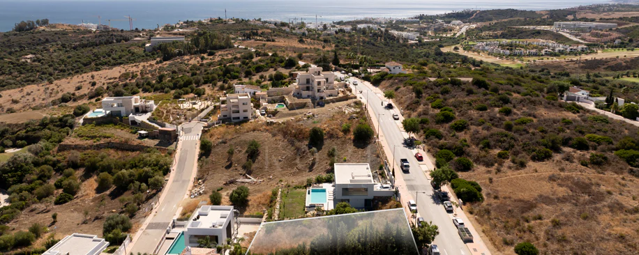 Teren de primă clasă cu proiect și licență în Valle Romano, Estepona