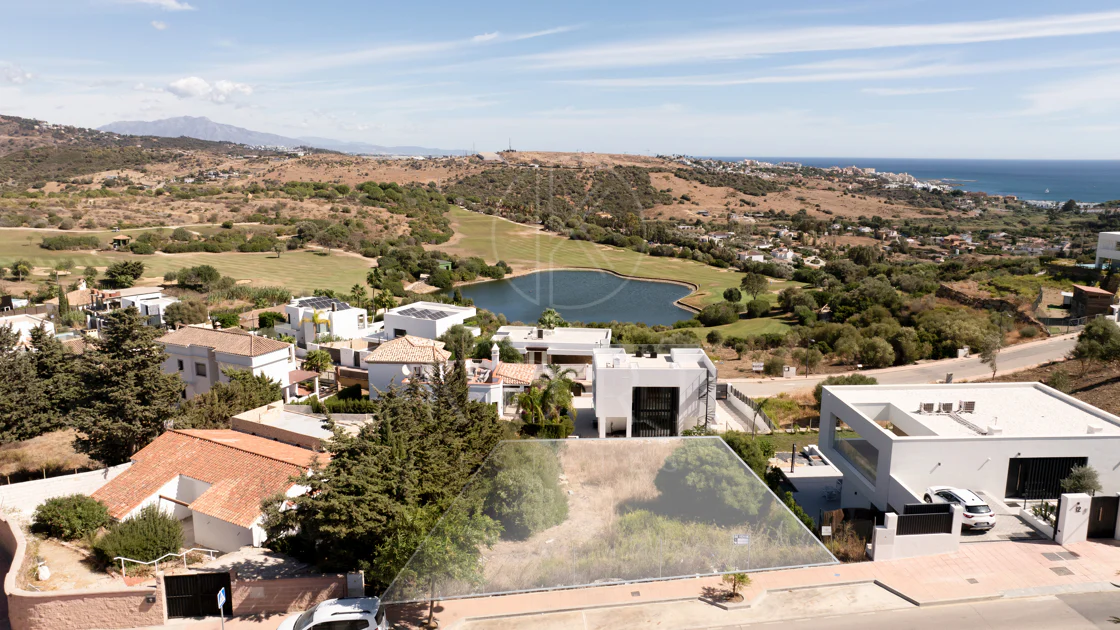 Teren de primă clasă cu proiect și licență în Valle Romano, Estepona