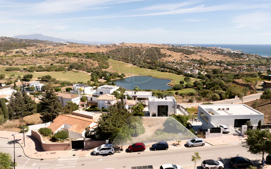 Prime Plot with Project and License in Valle Romano, Estepona