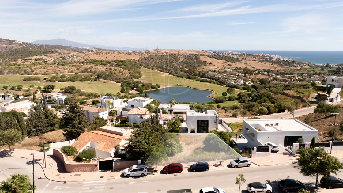 Teren de primă clasă cu proiect și licență în Valle Romano, Estepona