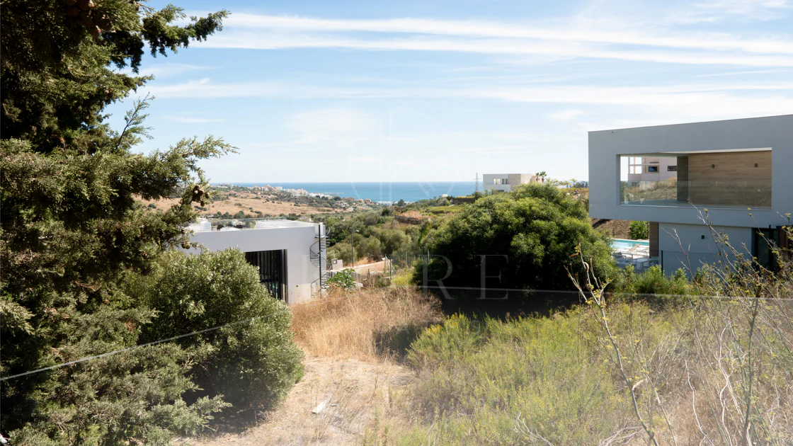Teren de primă clasă cu proiect și licență în Valle Romano, Estepona