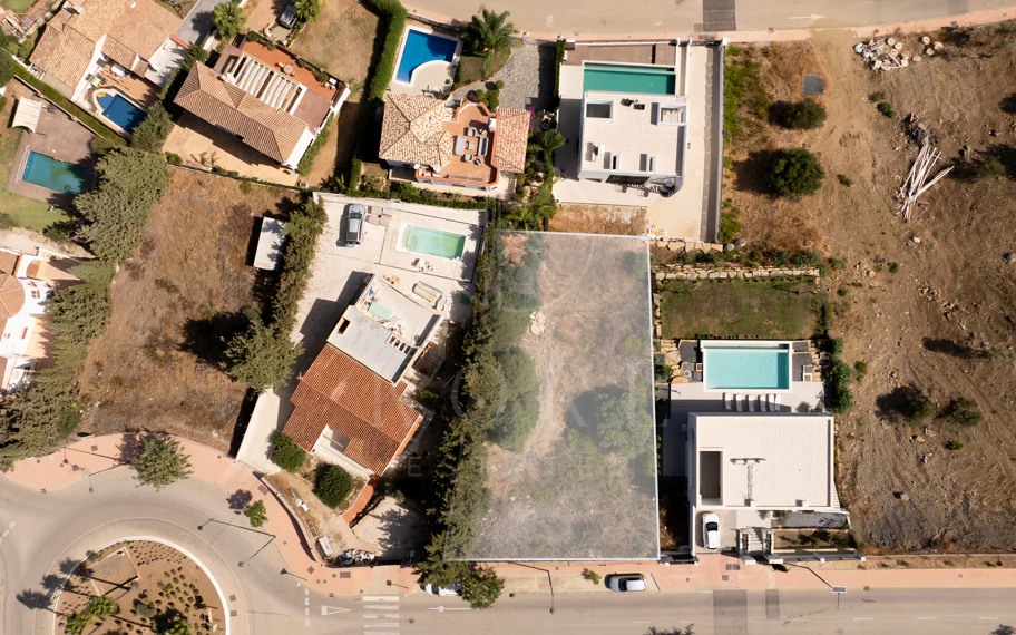 Prime Plot with Project and License in Valle Romano, Estepona