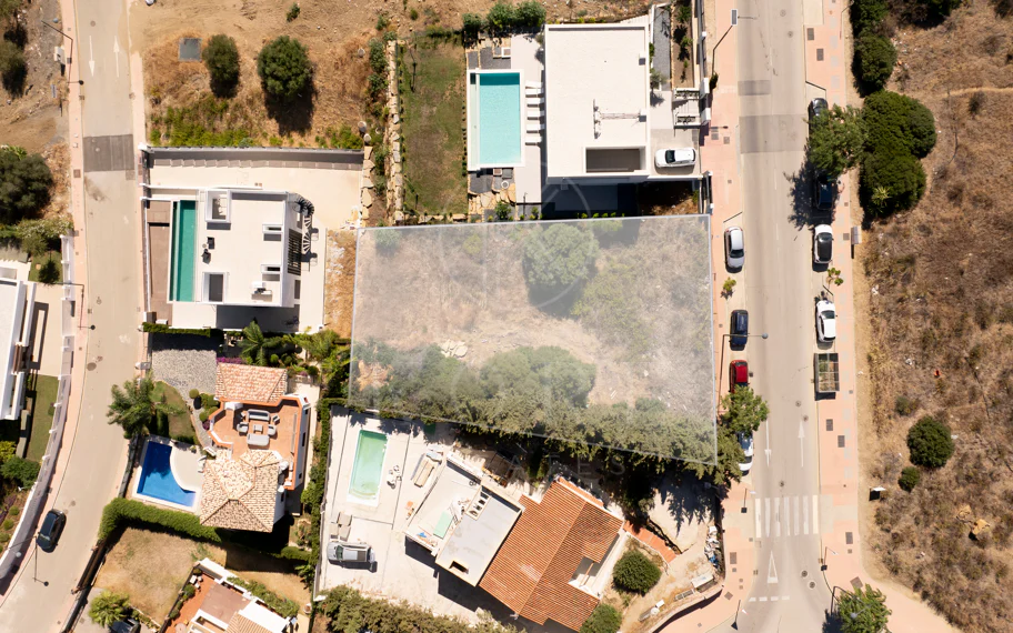 Prime Plot with Project and License in Valle Romano, Estepona