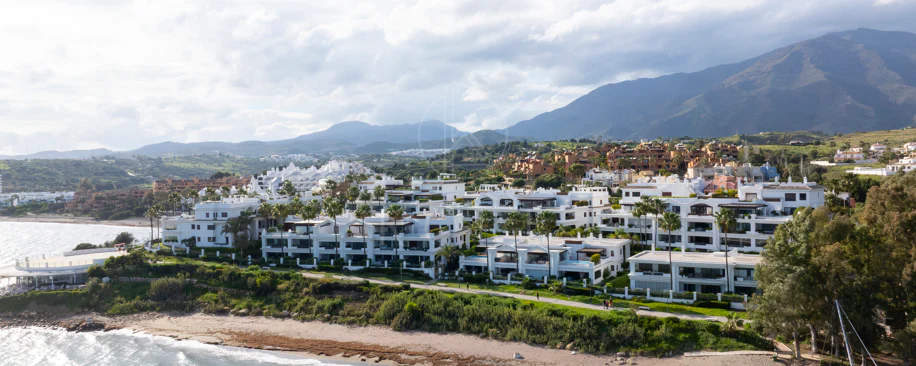 Exclusive Ground-Floor Apartment in Doncella Beach, Estepona