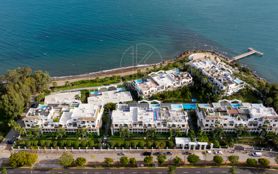 Exclusive Ground-Floor Apartment in Doncella Beach, Estepona