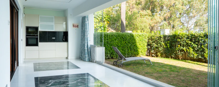 Exclusive Ground-Floor Apartment in Doncella Beach, Estepona