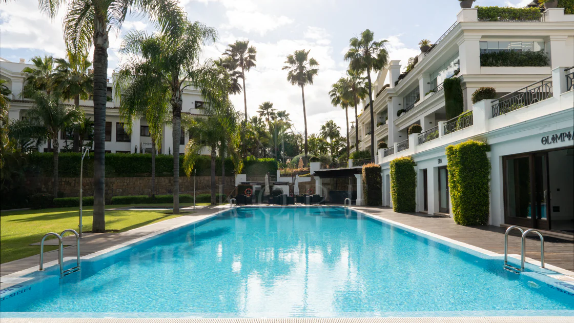 Exclusive Ground-Floor Apartment in Doncella Beach, Estepona