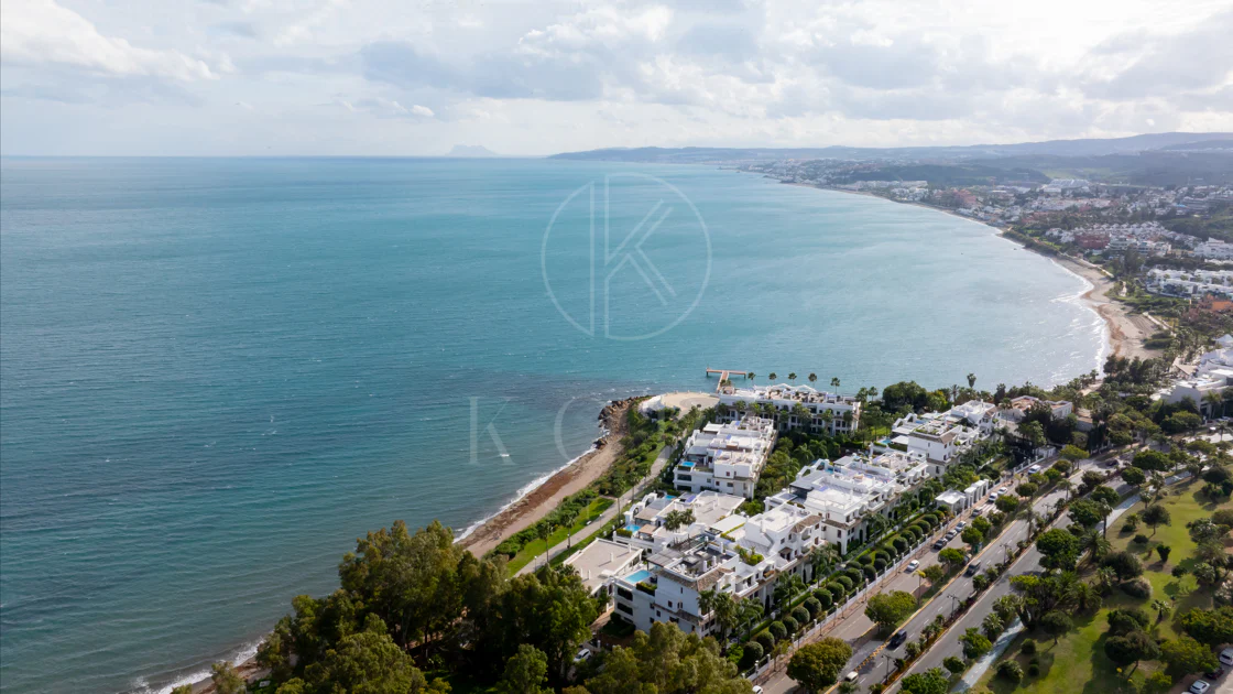 Exclusive Ground-Floor Apartment in Doncella Beach, Estepona