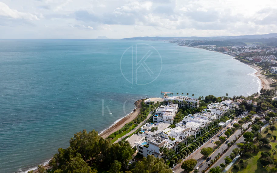 Exclusive Ground-Floor Apartment in Doncella Beach, Estepona