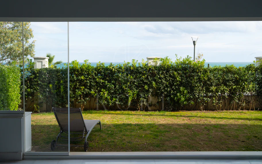 Exclusive Ground-Floor Apartment in Doncella Beach, Estepona