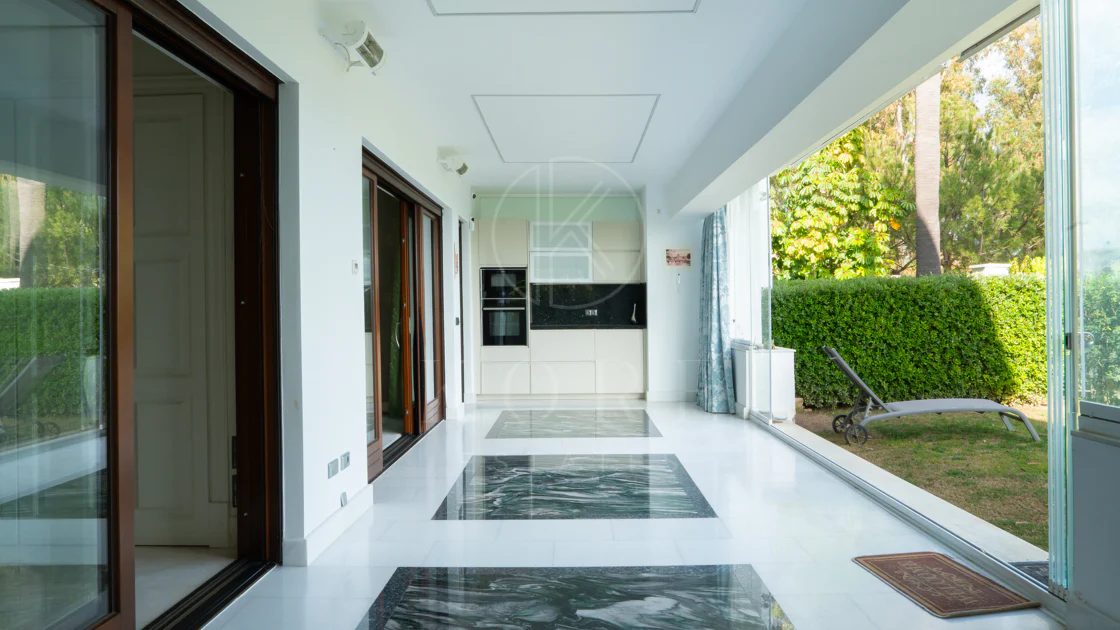 Exclusive Ground-Floor Apartment in Doncella Beach, Estepona