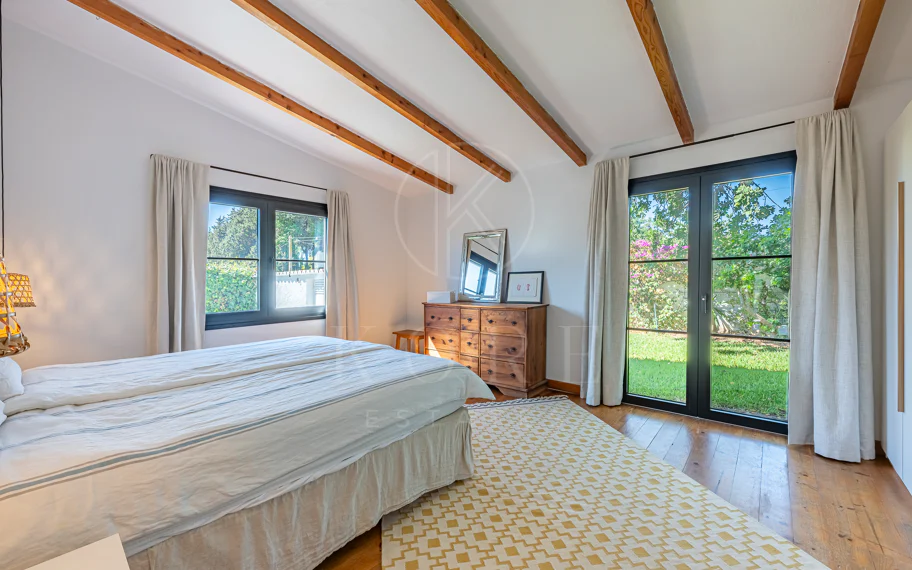 Charming Villa with Panoramic Views in Guadalmina Alta