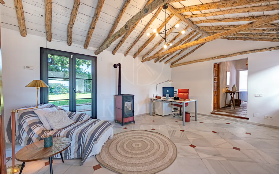 Charming Villa with Panoramic Views in Guadalmina Alta