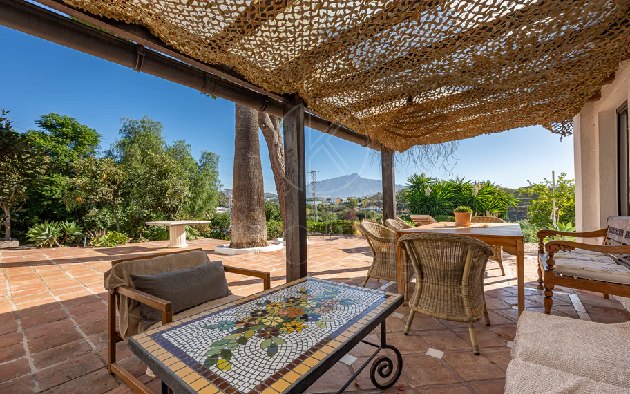Charming Villa with Panoramic Views in Guadalmina Alta
