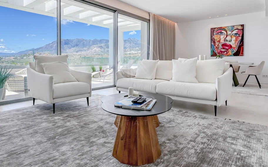 Contemporary penthouse with terrace and solarium both with panoramic views of the Mediterranean Sea in top location