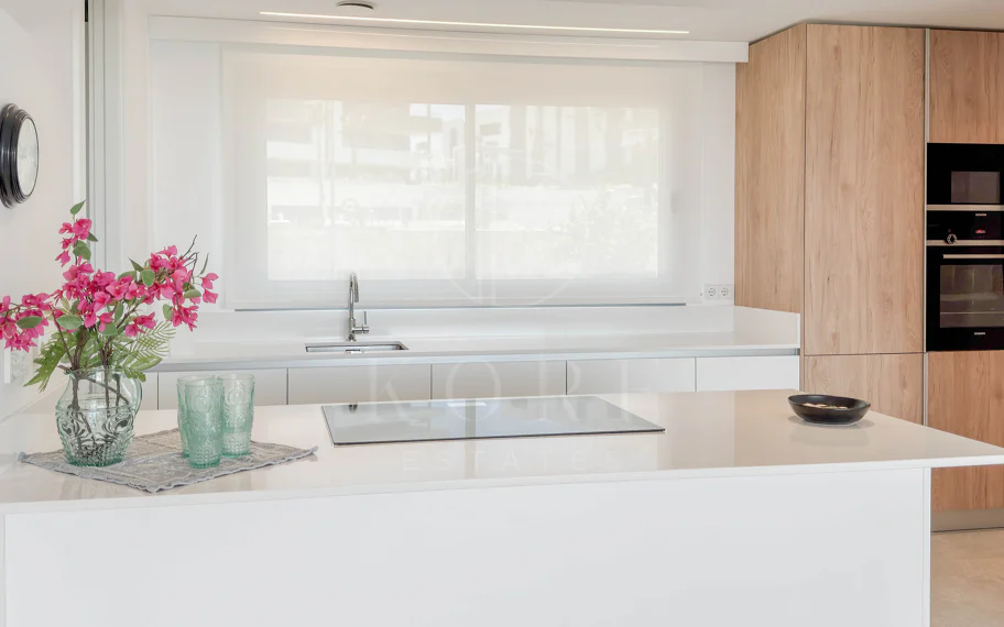Contemporary penthouse with terrace and solarium both with panoramic views of the Mediterranean Sea in top location