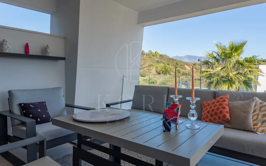 Brand New Modern Apartment with Top Amenities in Selwo Estepona