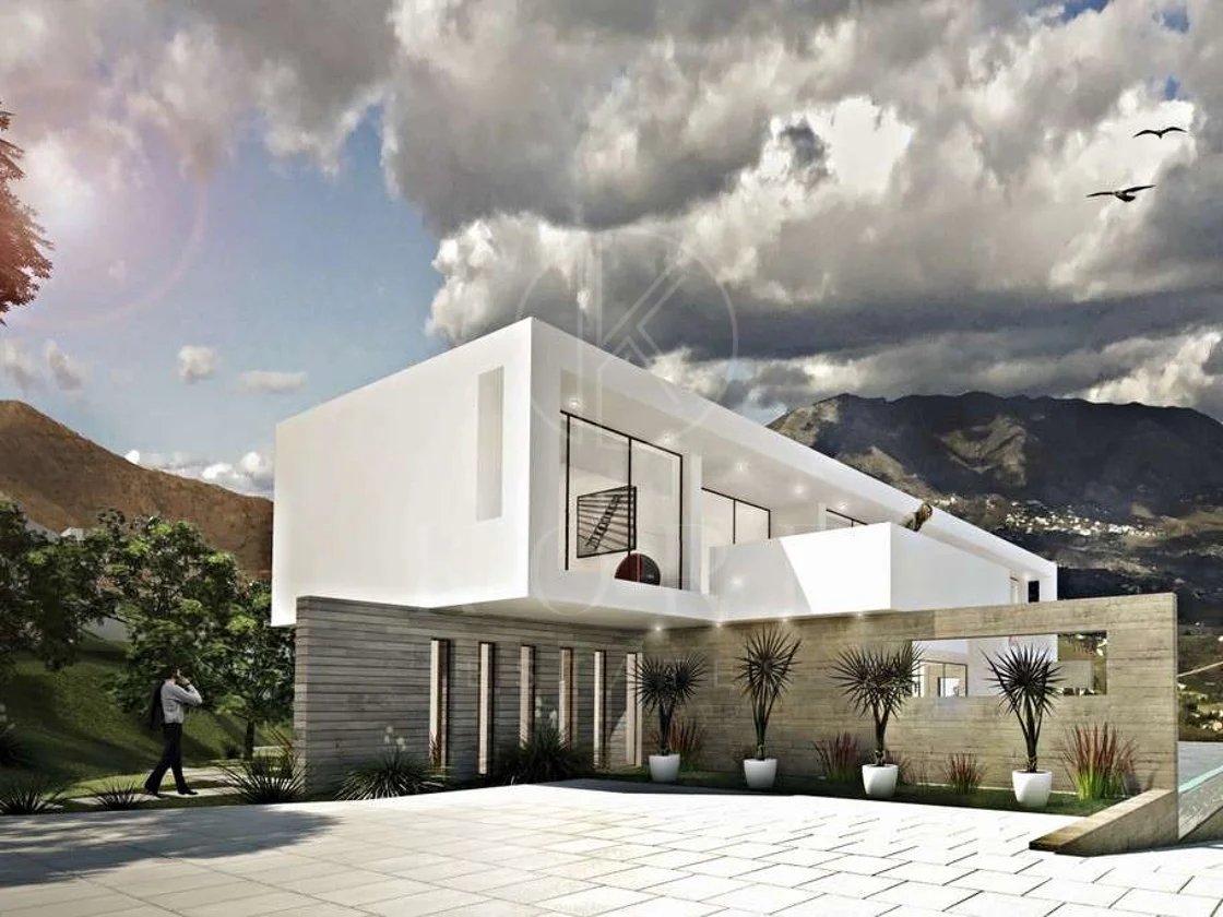 Development in La Mairena, Marbella Est