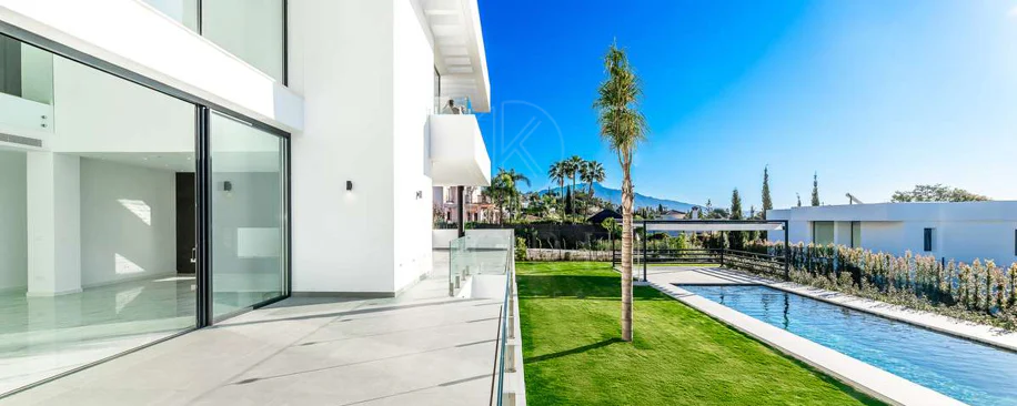 Ansamblu în El Paraiso, Estepona East