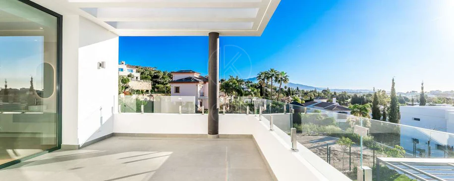 Ansamblu în El Paraiso, Estepona East