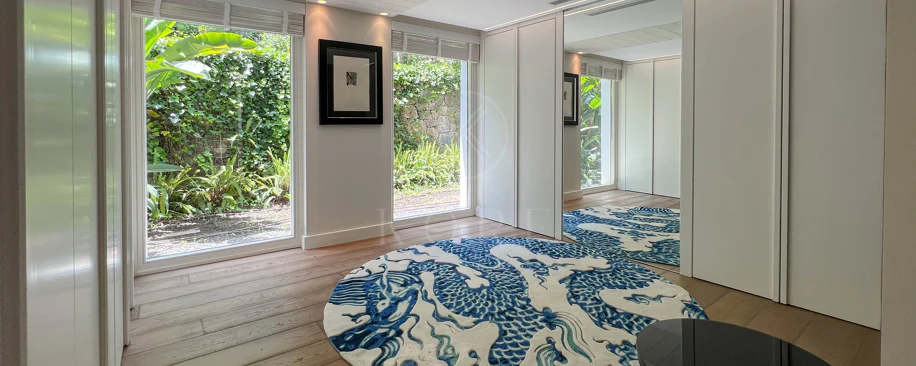 Fantastic modern villa with amazing panoramic sea views in La Zagaleta