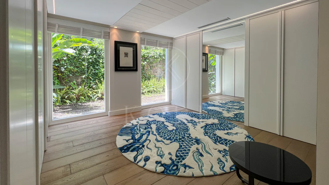 Fantastic modern villa with amazing panoramic sea views in La Zagaleta