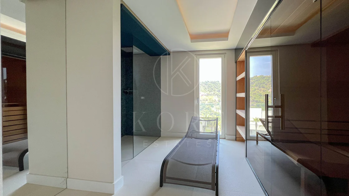 Fantastic modern villa with amazing panoramic sea views in La Zagaleta