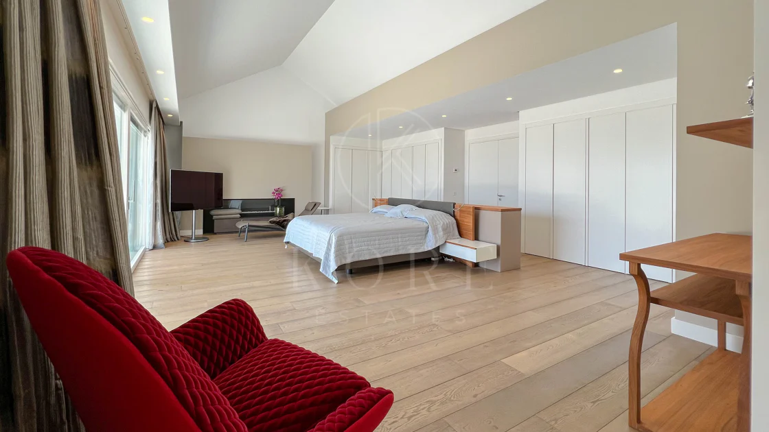 Fantastic modern villa with amazing panoramic sea views in La Zagaleta