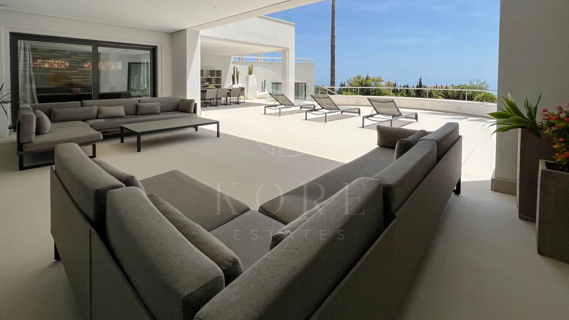 Fantastic modern villa with amazing panoramic sea views in La Zagaleta