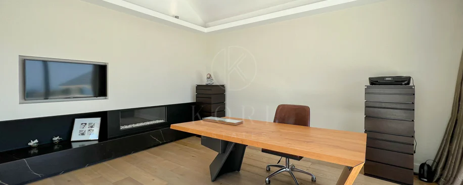 Fantastic modern villa with amazing panoramic sea views in La Zagaleta