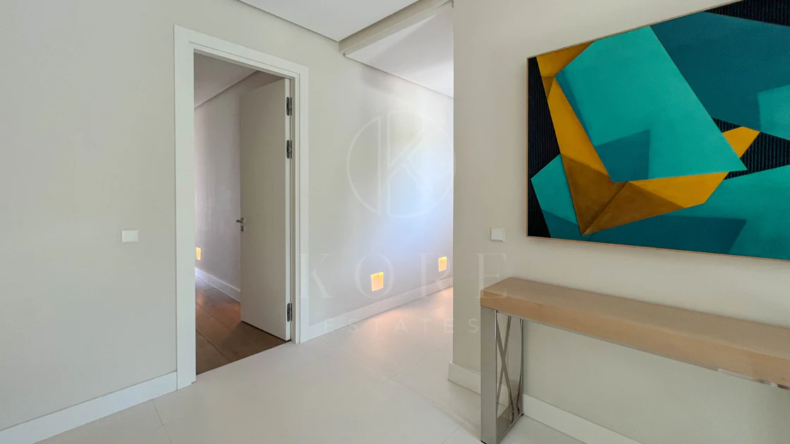 Fantastic modern villa with amazing panoramic sea views in La Zagaleta