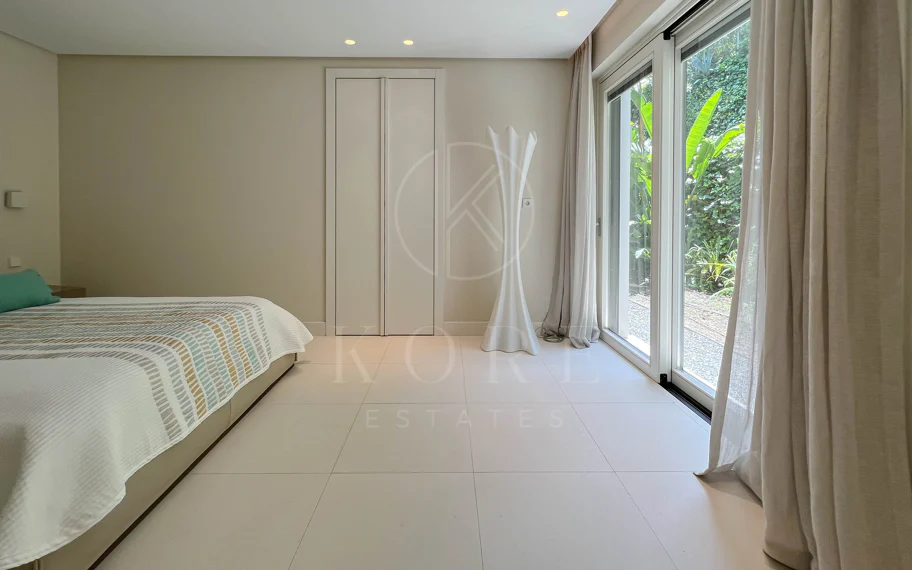 Fantástica villa moderna con increíbles vistas panorámicas al mar